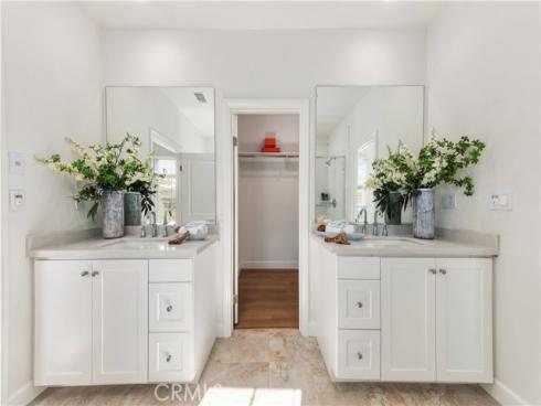 68 Meander , Irvine, CA