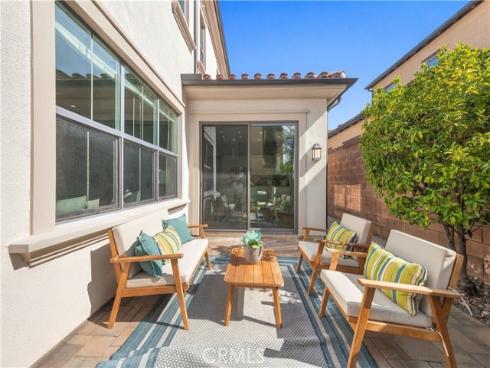 68 Meander , Irvine, CA