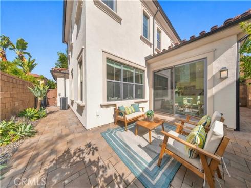 68 Meander , Irvine, CA