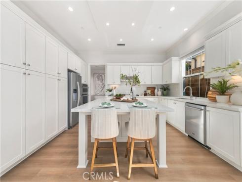 68 Meander , Irvine, CA
