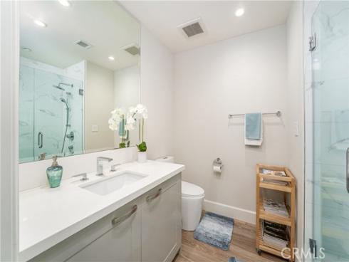 3043 Scholarship , Irvine, CA