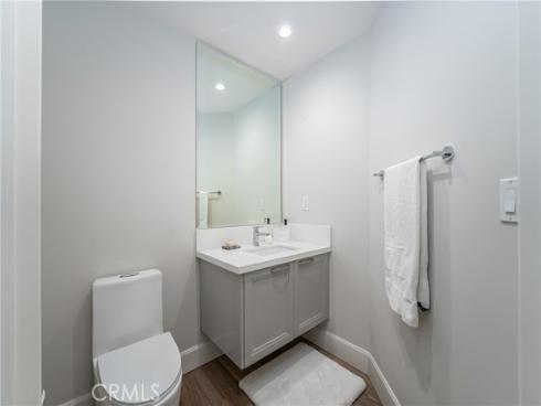 3043 Scholarship , Irvine, CA