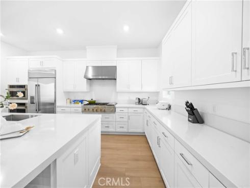 505  Durant  , Irvine, CA