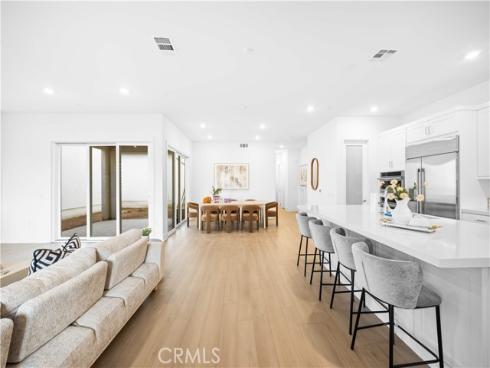 505  Durant  , Irvine, CA