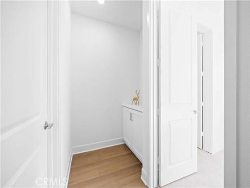 505  Durant  , Irvine, CA