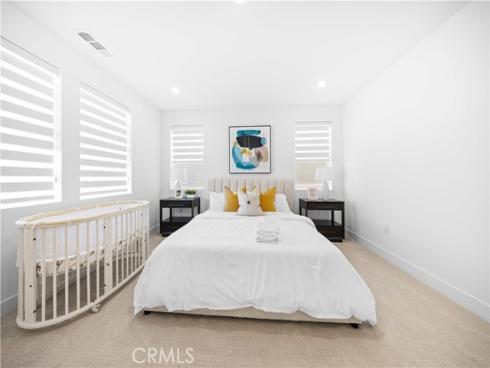 505  Durant  , Irvine, CA