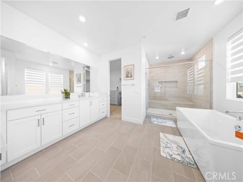 505  Durant  , Irvine, CA
