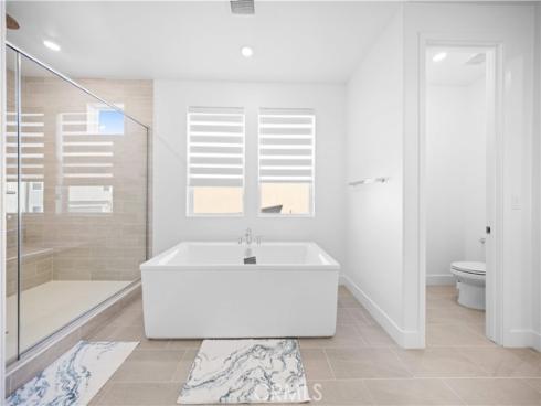 505  Durant  , Irvine, CA