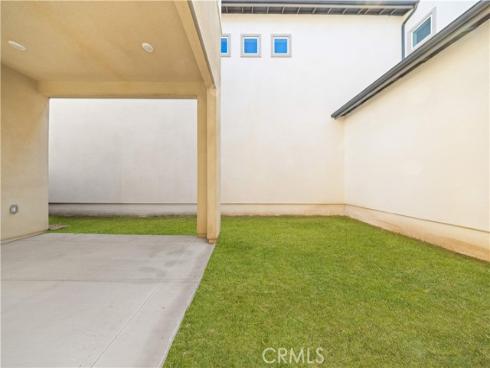 505  Durant  , Irvine, CA