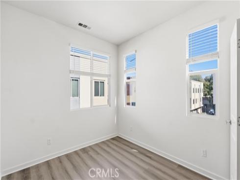 131  Citysquare  , Irvine, CA