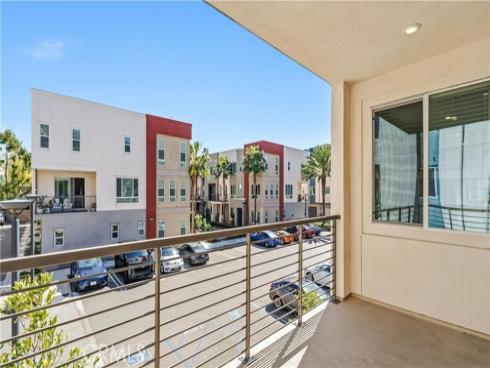 131  Citysquare  , Irvine, CA
