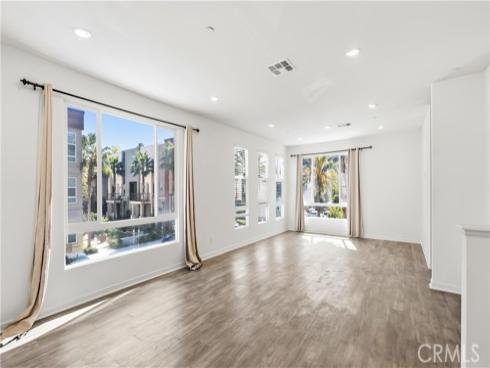 131  Citysquare  , Irvine, CA