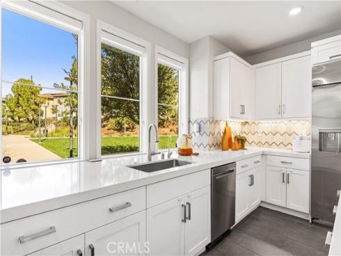 238 Chorus , Irvine, CA