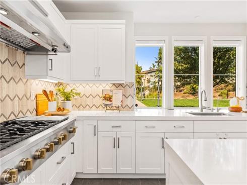 238 Chorus , Irvine, CA