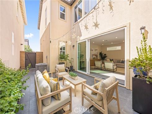 238 Chorus , Irvine, CA