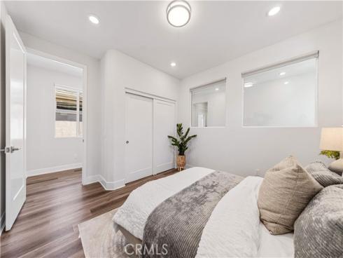 238 Chorus , Irvine, CA