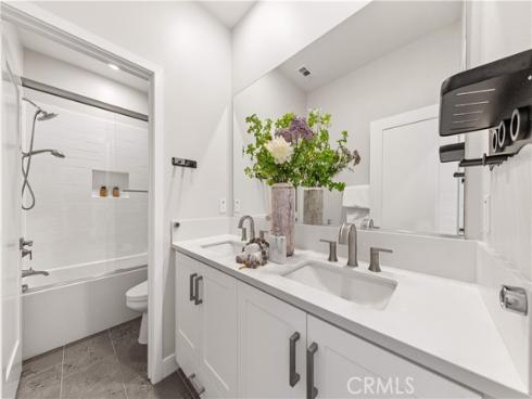238 Chorus , Irvine, CA