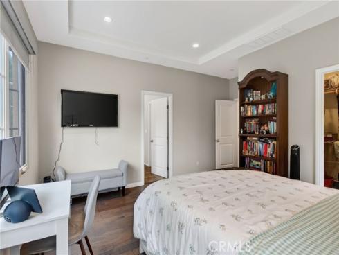 54  Brindisi  , Irvine, CA