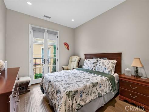 54  Brindisi  , Irvine, CA
