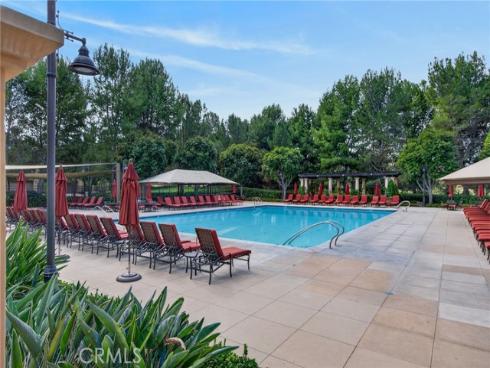 54  Brindisi  , Irvine, CA