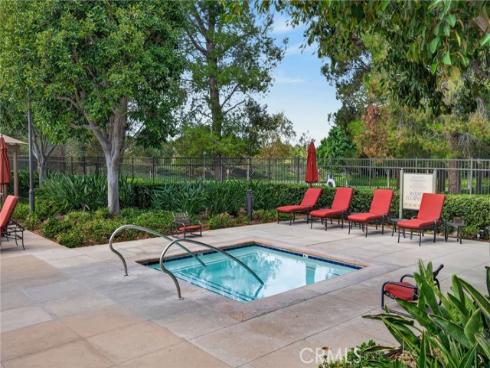 54  Brindisi  , Irvine, CA