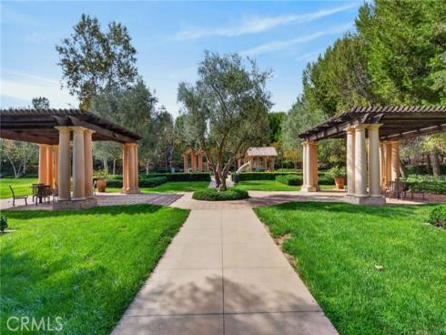 54  Brindisi  , Irvine, CA