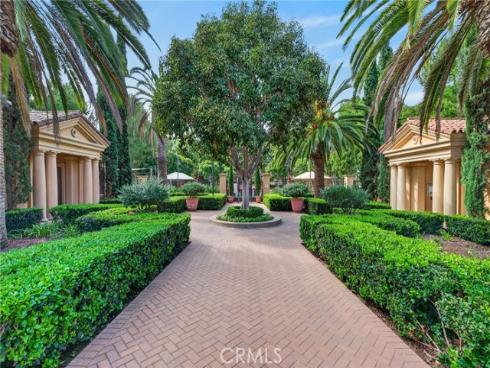 54  Brindisi  , Irvine, CA