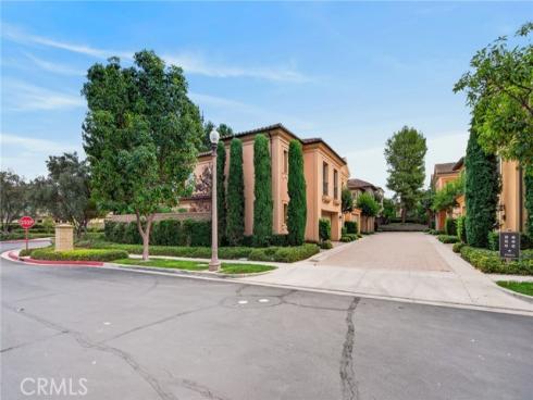 54  Brindisi  , Irvine, CA