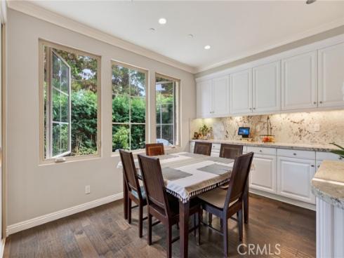 54  Brindisi  , Irvine, CA