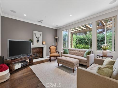 54  Brindisi  , Irvine, CA