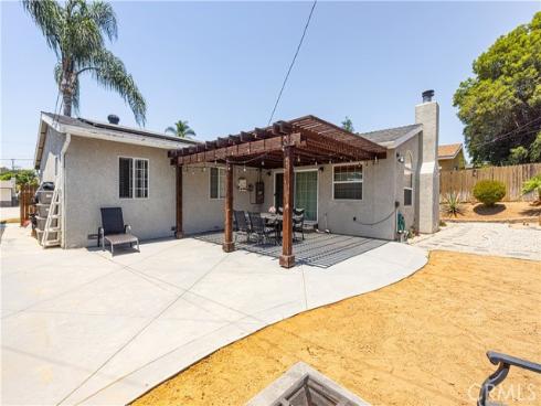 1320  Antoniette  , La Habra, CA