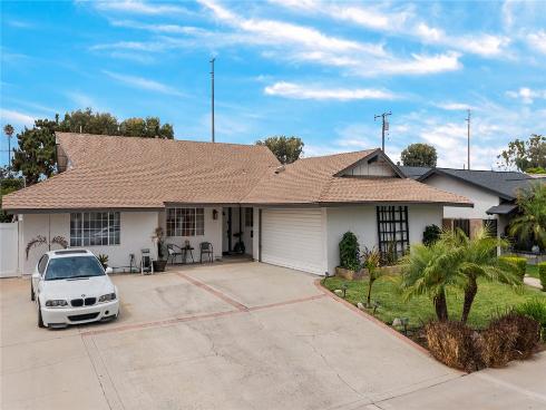 501 E Parkwood   Avenue, La Habra, CA