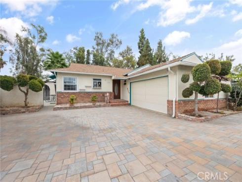 530 W 3rd   Avenue, La Habra, CA