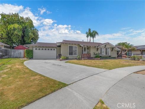 2300 W Blake   Street, La Habra, CA