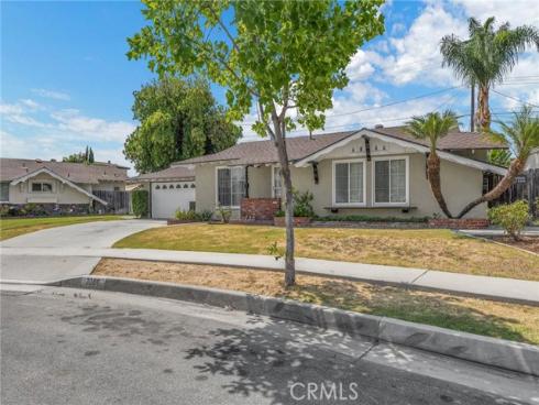 2300 W Blake   Street, La Habra, CA