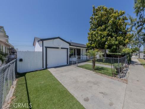 818 E Stearns Avenue, La Habra, CA