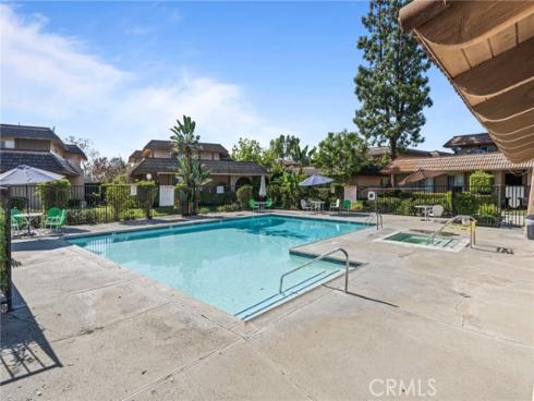 1024  Las Lomas  C  Drive, La Habra, CA