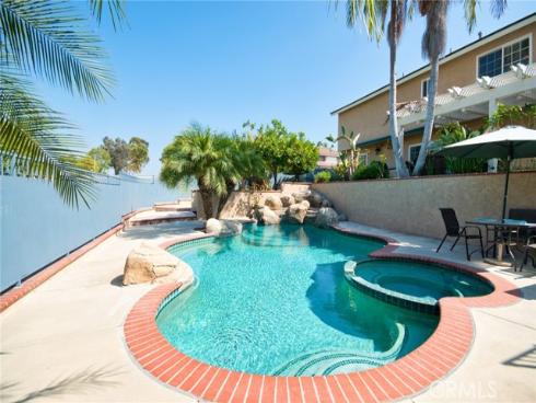 1421  Oak Tree   Court, La Habra, CA