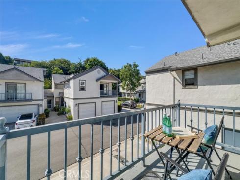 871 W Country View  45 , La Habra, CA