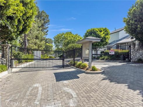 871 W Country View  45 , La Habra, CA