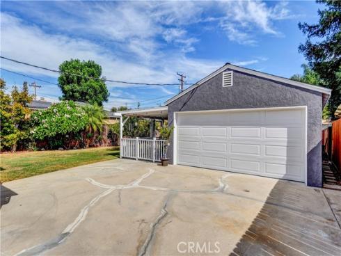 312  South Valencia  , La Habra, CA