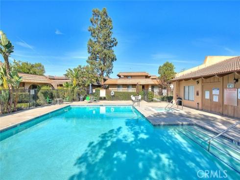 1074  Las Lomas  A  Drive, La Habra, CA