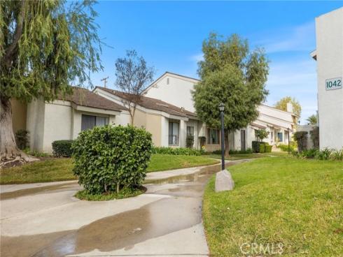 976 E La Habra 115 Boulevard, La Habra, CA