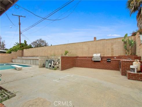 352 Granada Court, La Habra, CA