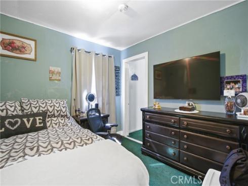 217 S College   Street, La Habra, CA