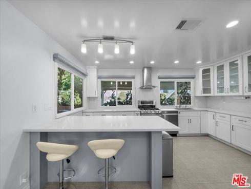 540 W Country Hills Drive, La Habra, CA