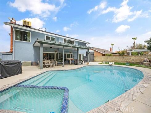 710 W Country Hills Drive, La Habra, CA