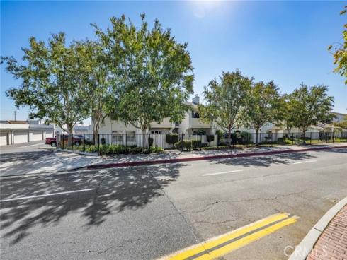 1018 E La Habra 238 Boulevard, La Habra, CA