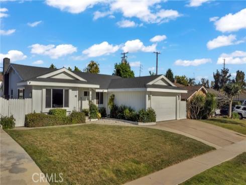 840 Tropicana Way, La Habra, CA