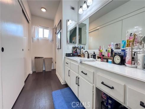 965 W Imperial 54 , La Habra, CA